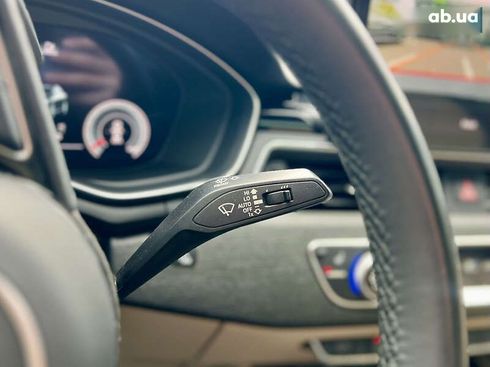 Audi A4 2022 - фото 25