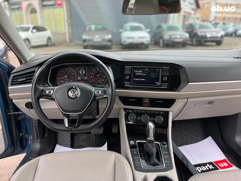 Volkswagen Jetta 2019 синий - фото 26