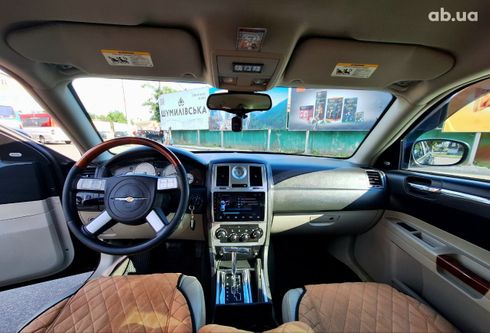 Chrysler 300C 2005 черный - фото 6