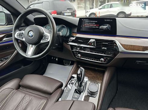 BMW 5 серия 2018 - фото 30
