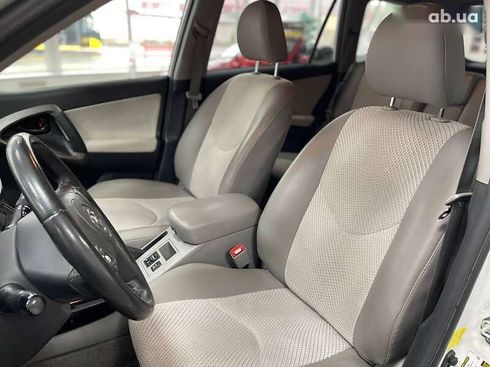 Toyota RAV4 2013 - фото 21