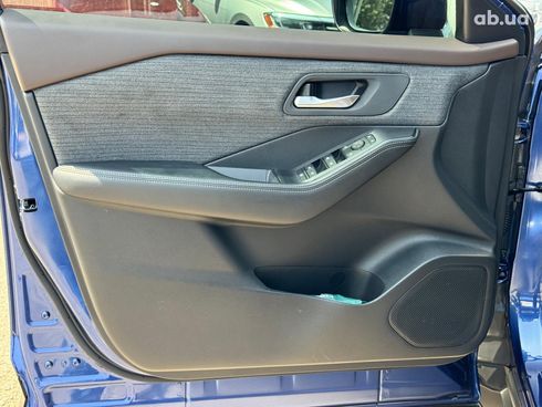 Nissan Rogue 2023 синий - фото 19