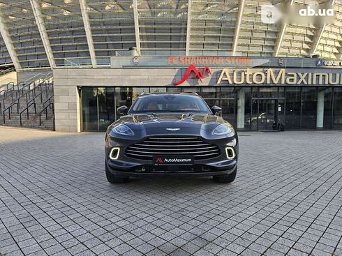 Aston Martin DBX 2021 - фото 2