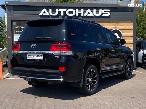 Toyota Land Cruiser 2020 - фото 8