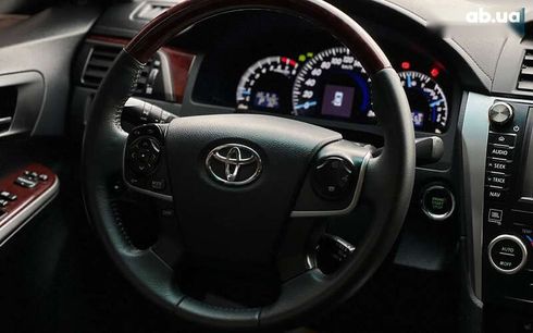 Toyota Camry 2013 - фото 11