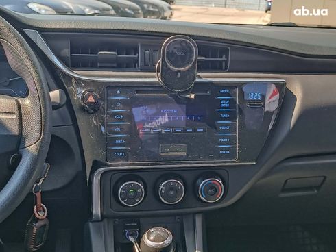 Toyota Corolla 2016 серый - фото 14