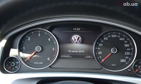 Volkswagen Touareg 2012 - фото 20