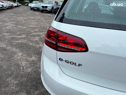 Volkswagen e-Golf 2014 белый - фото 12