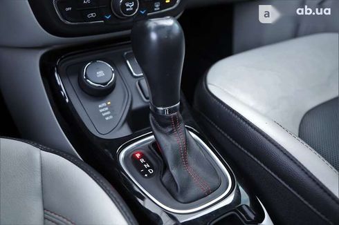 Jeep Compass 2018 - фото 18