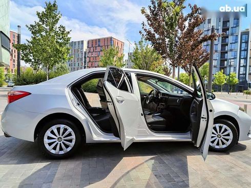 Toyota Corolla 2019 - фото 24