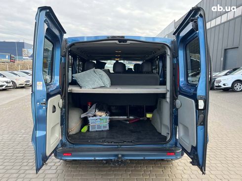 Renault Trafic 2010 синий - фото 14