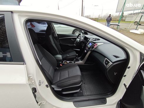Hyundai i30 2013 белый - фото 12