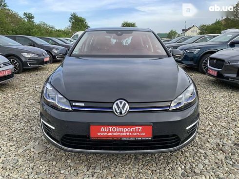 Volkswagen e-Golf 2020 - фото 16