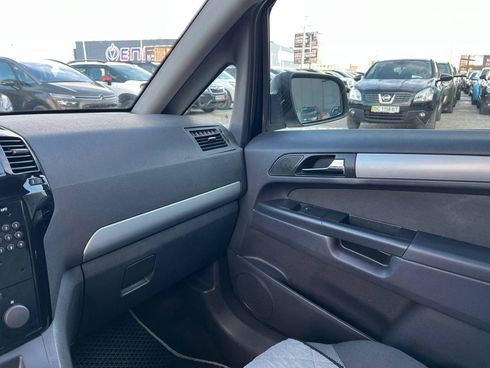 Opel Zafira 2012 серый - фото 33