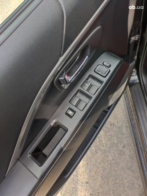 Mazda 5 2011 черный - фото 6