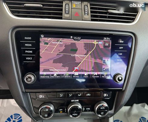 Skoda Octavia 2017 - фото 18