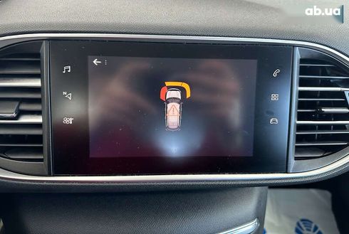 Peugeot 308 2019 - фото 29