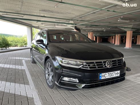 Volkswagen Passat Variant 2018 черный - фото 9