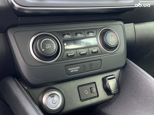 Nissan Leaf 2021 белый - фото 26