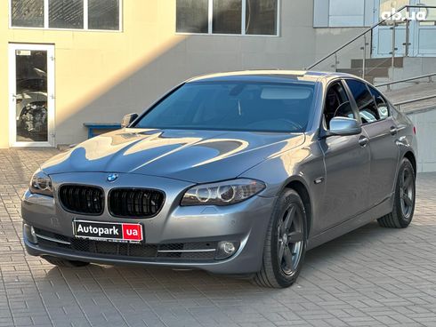 BMW 5 серия 2012 серый - фото 2