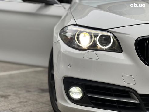 BMW 5 серия 2014 белый - фото 39