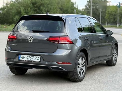 Volkswagen e-Golf 2020 - фото 10