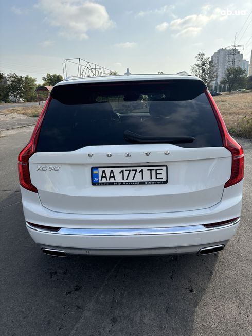 Volvo XC90 2019 белый - фото 5