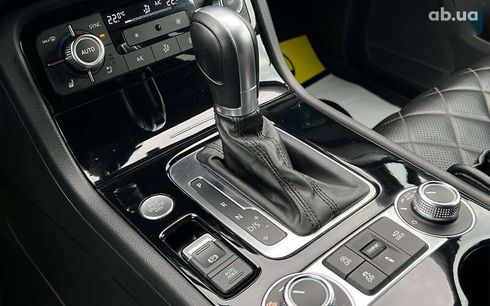 Volkswagen Touareg 2018 - фото 24