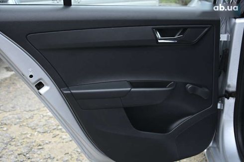 Skoda Fabia 2015 - фото 25