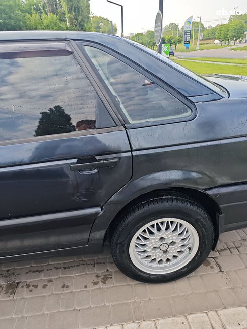 Volkswagen Passat 1991 синий - фото 2
