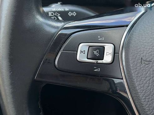 Volkswagen Multivan 2019 - фото 29