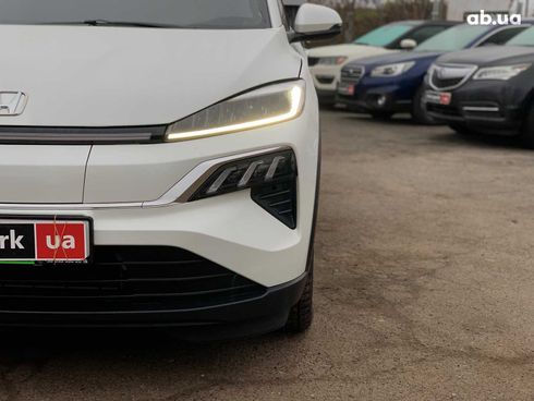 Honda M-NV 2022 белый - фото 11