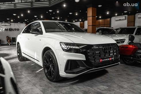 Audi Q8 2021 - фото 13
