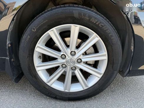 Toyota Camry 2011 - фото 6