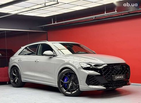 Audi RS Q8 2025 - фото 15