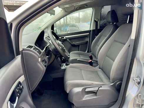 Volkswagen Touran 2013 - фото 22