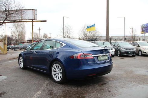 Tesla Model S 2017 - фото 6