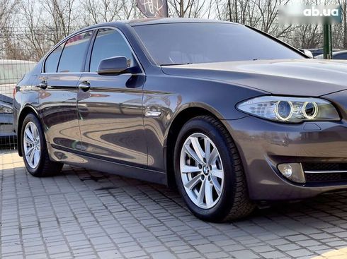 BMW 5 серия 2010 - фото 7