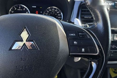 Mitsubishi Outlander 2015 - фото 22