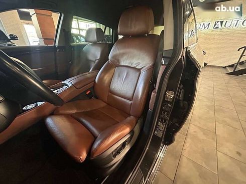 BMW 5 серия 2011 - фото 12