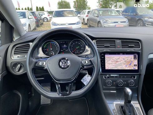 Volkswagen e-Golf 2020 - фото 23