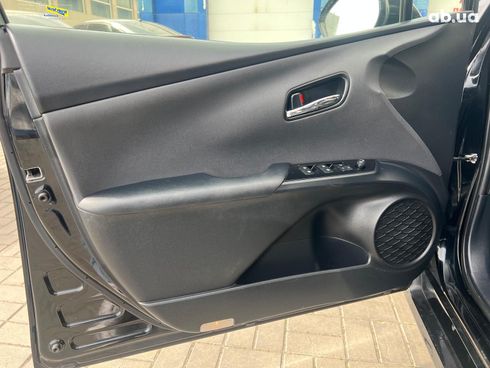 Toyota Prius 2016 черный - фото 49
