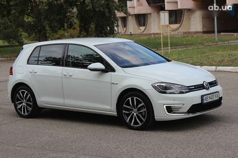 Volkswagen e-Golf 2019 - фото 13