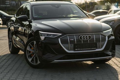 Audi E-Tron 2021 - фото 8