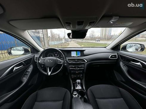 Infiniti Q30 2017 - фото 19