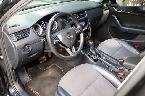 Skoda Octavia 2019 - фото 11