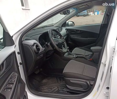 Hyundai Kona 2020 - фото 11