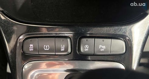 Opel Crossland X 2020 - фото 21