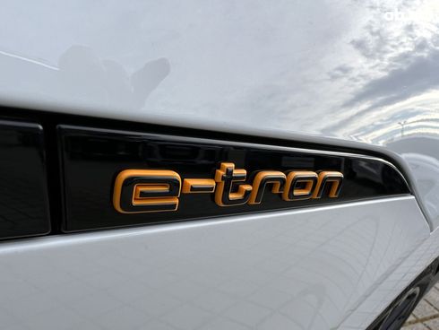 Audi E-Tron 2023 - фото 6