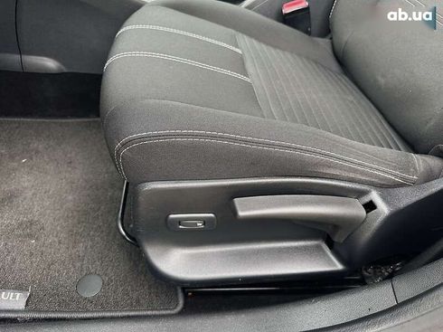 Renault Megane 2015 - фото 15